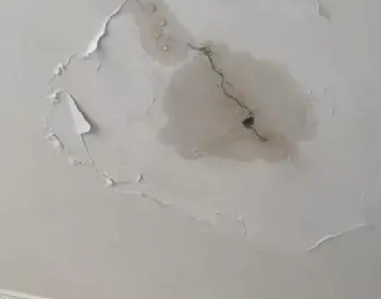 南澳阳台漏水维修公司分享下屋面防水工程质量问题原因分析
